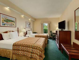 Baymont By Wyndham Oxford Henderson